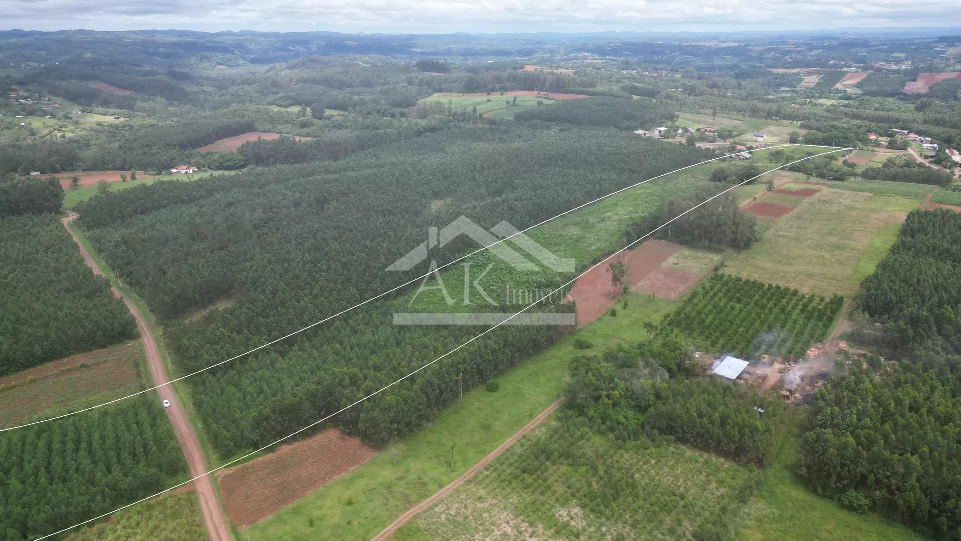 Área de terra com ótimo aproveitamento à venda na cidade de Presidente Lucena
