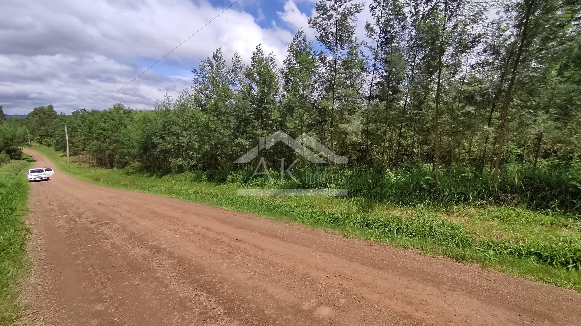 Área de terra com ótimo aproveitamento à venda na cidade de Presidente Lucena