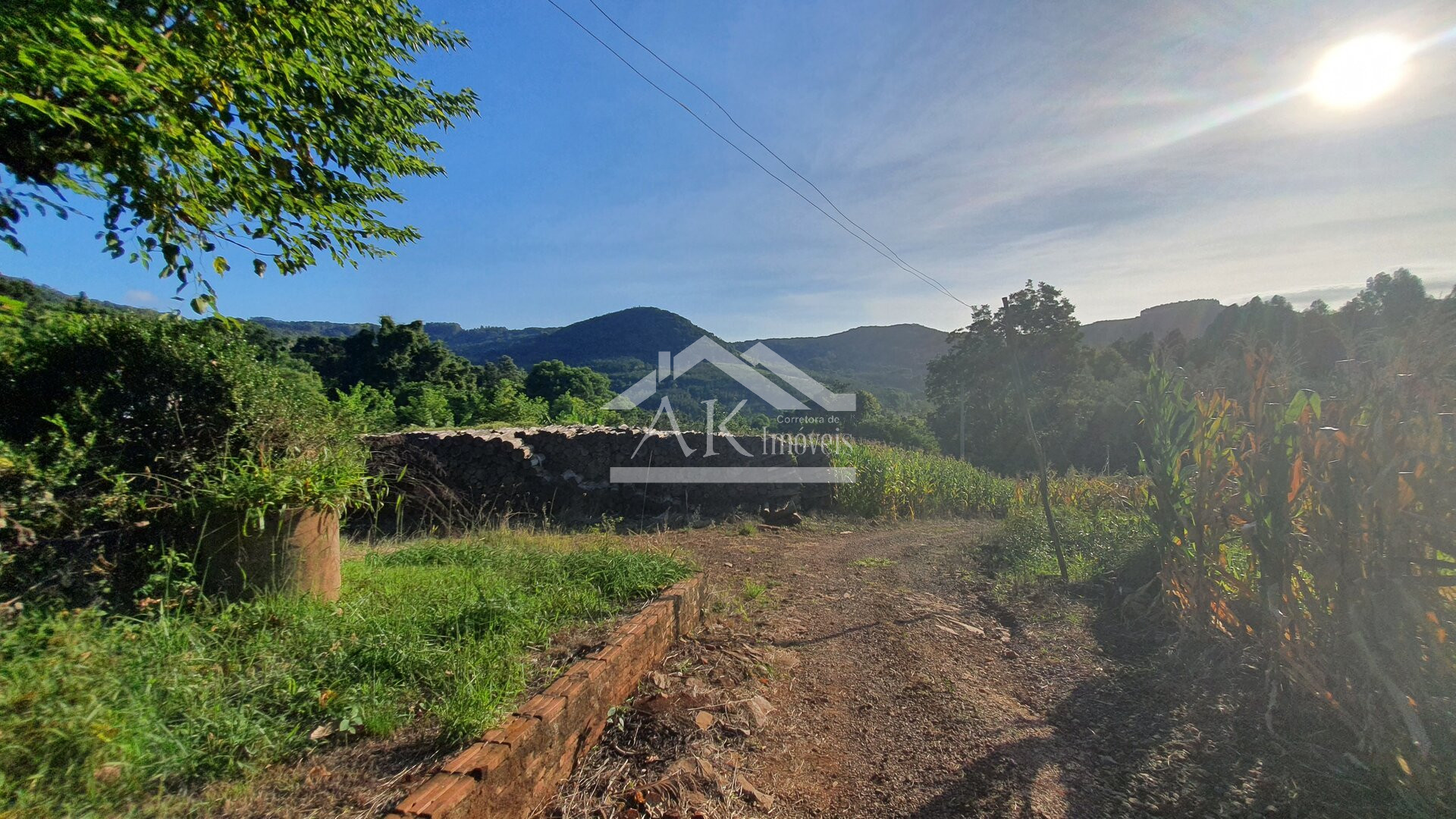 Sítio com açude à venda em Morro Reuter - RS