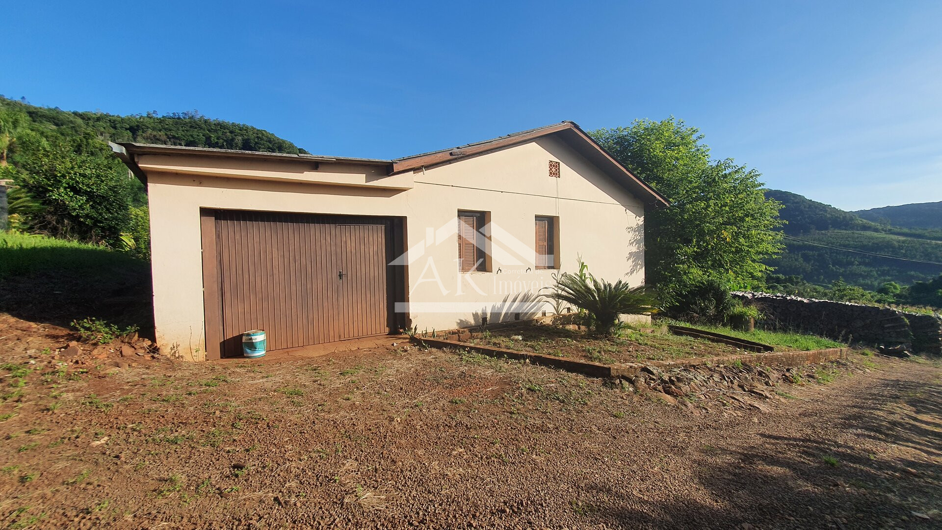 Sítio com açude à venda em Morro Reuter - RS