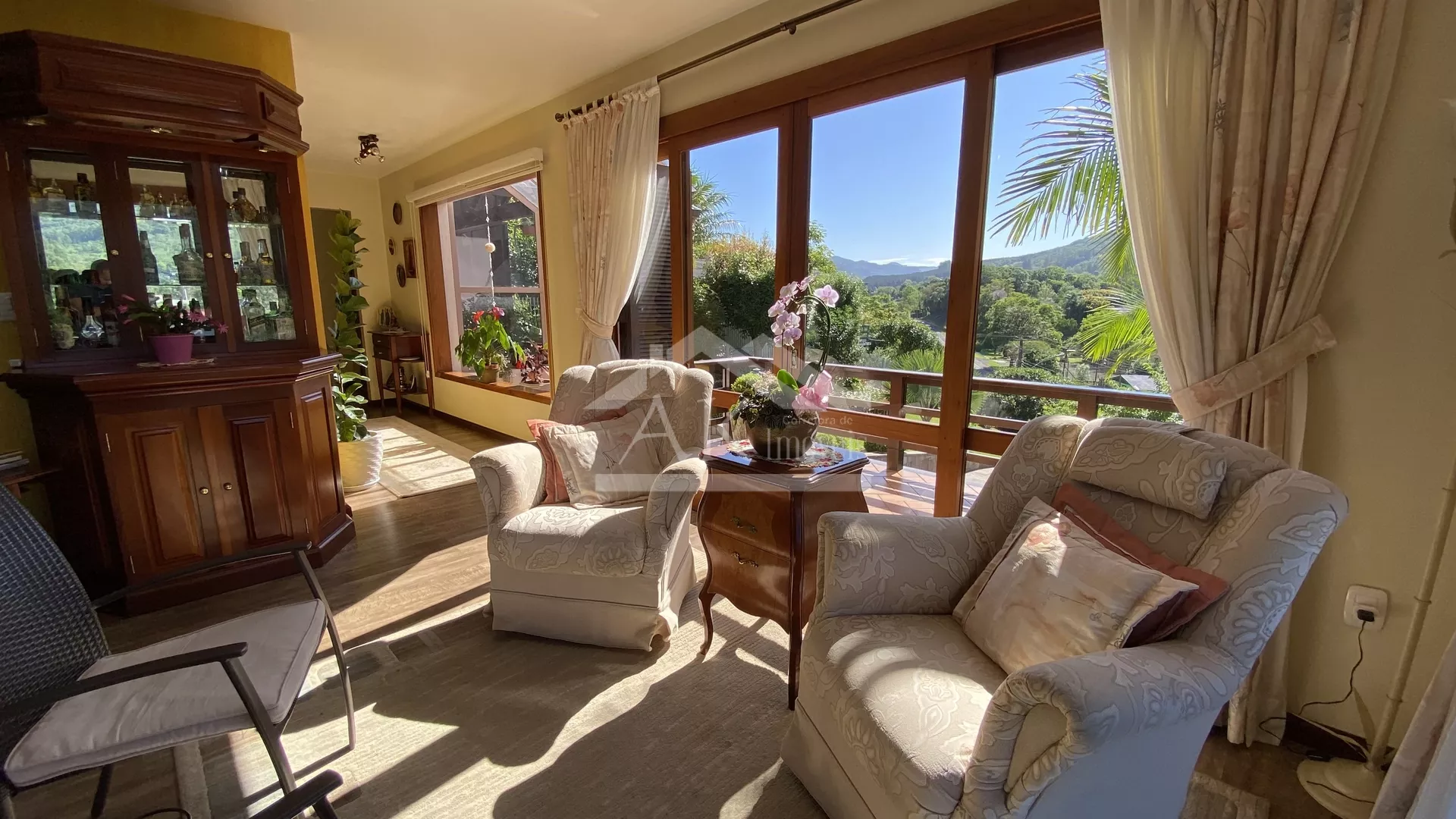 Casa fabulosa com 05 quartos à venda em Picada Café na Serra Gaúcha