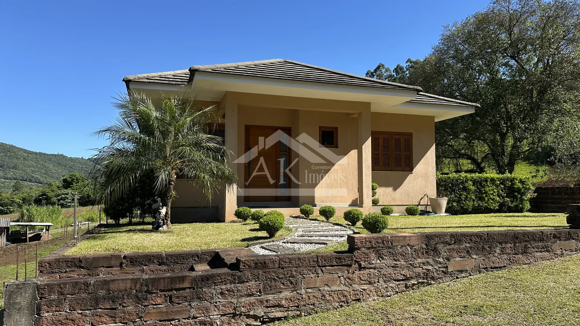 Casa com dois quartos e com uma bela vista à venda em Picada Café na Serra Gaúcha