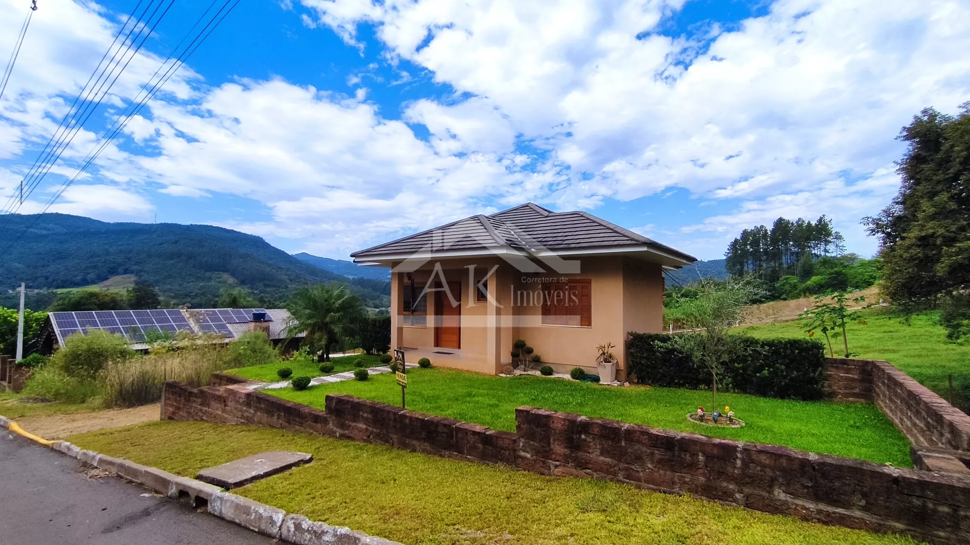 Casa com dois quartos e com uma bela vista à venda em Picada Café na Serra Gaúcha