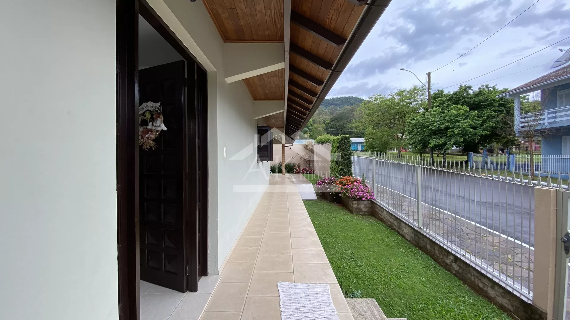 Imagens do imóveis Belíssima casa plana à venda em Picada Café na Serra Gaúcha