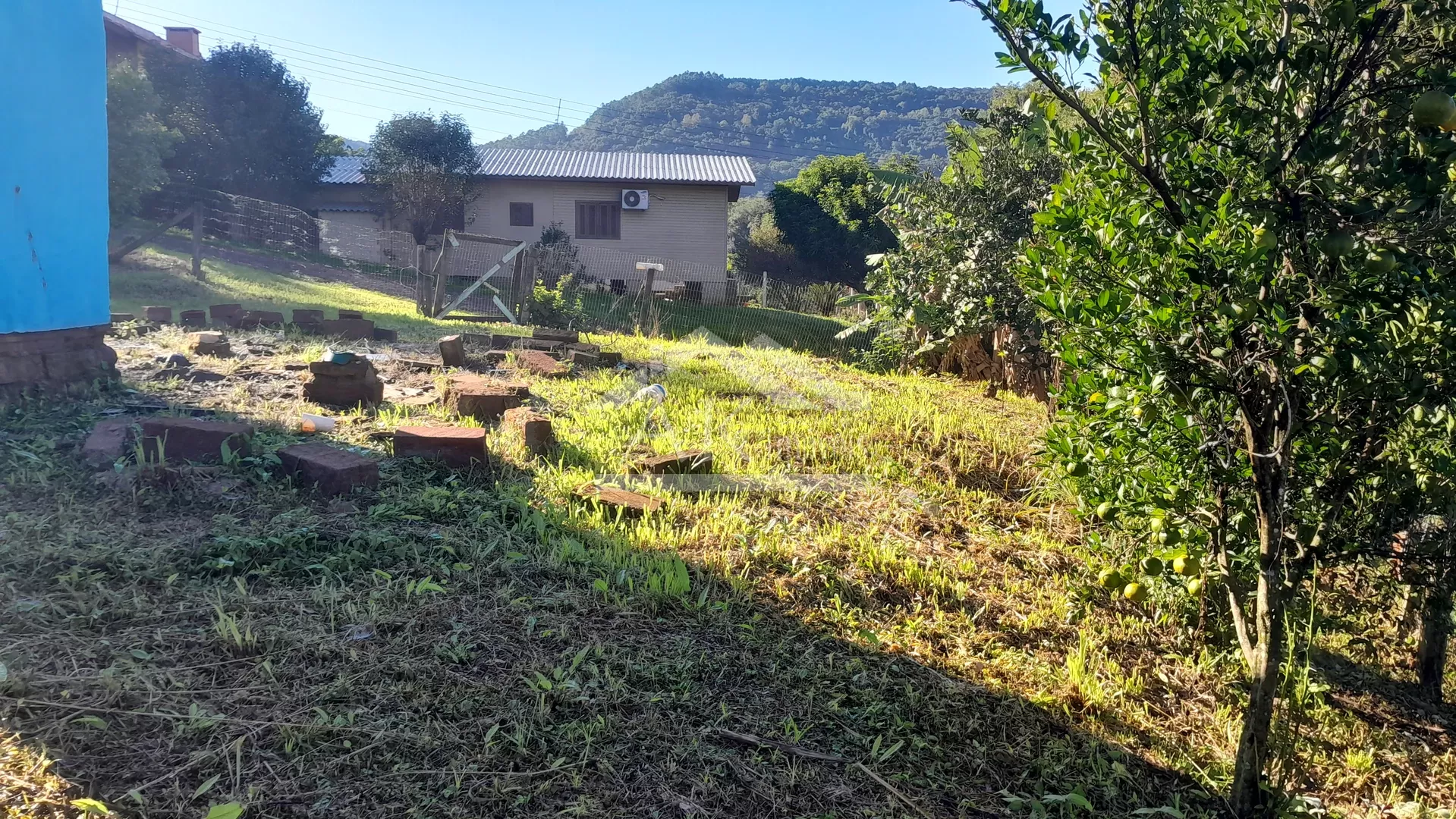 Terreno de esquina à venda na cidade de Picada Café na Serra Gaúcha
