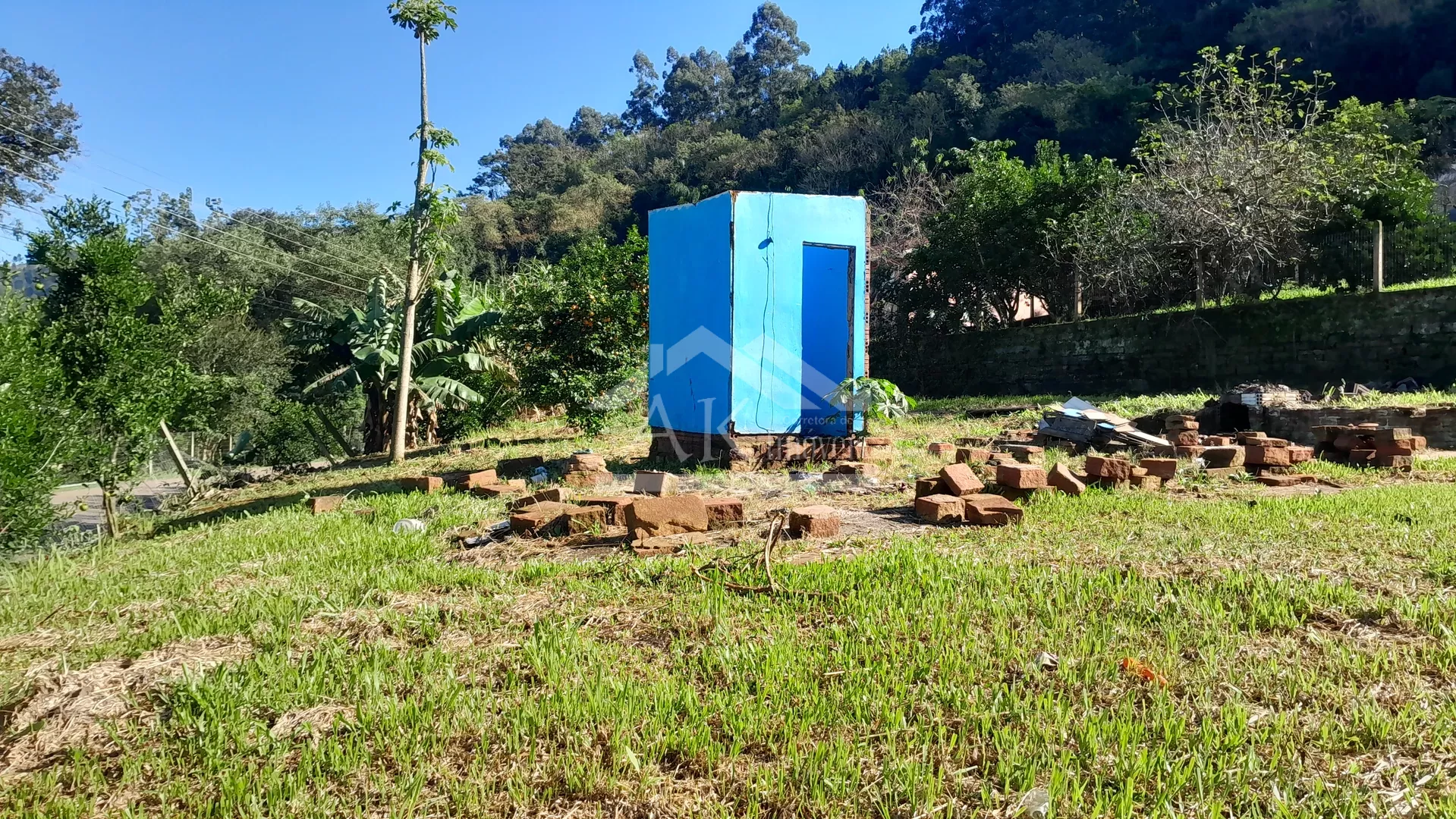 Terreno de esquina à venda na cidade de Picada Café na Serra Gaúcha