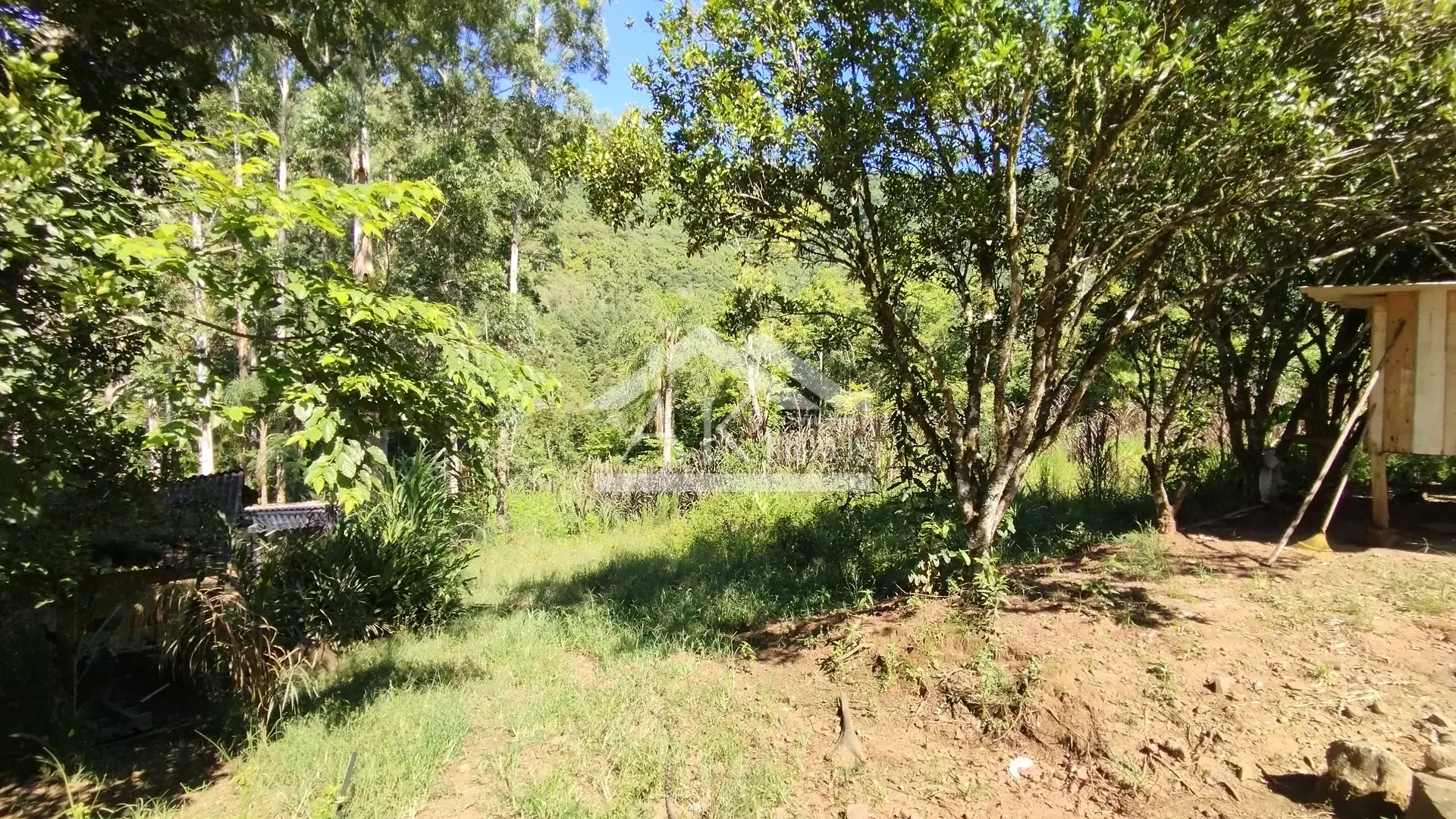Sítio com riacho à venda em Picada Café na Serra Gaúcha