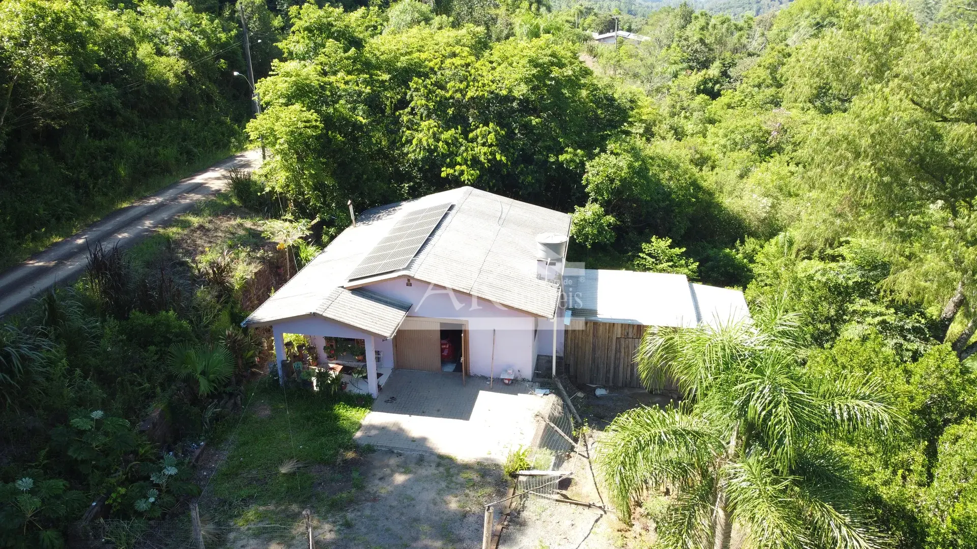 Sítio com riacho à venda em Picada Café na Serra Gaúcha