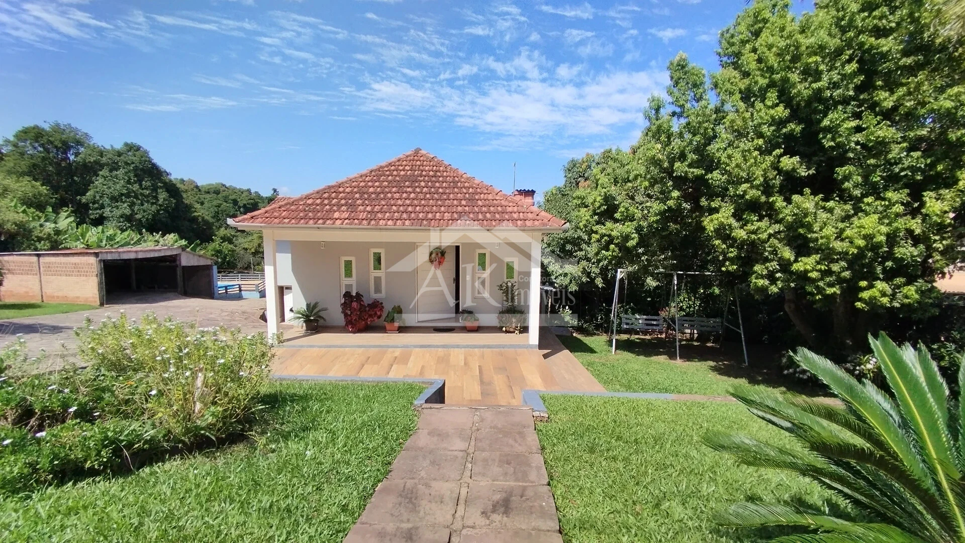 Imagens do imóveis Casa arborizada com vista panorâmica à venda em Dois Irmãos, RS