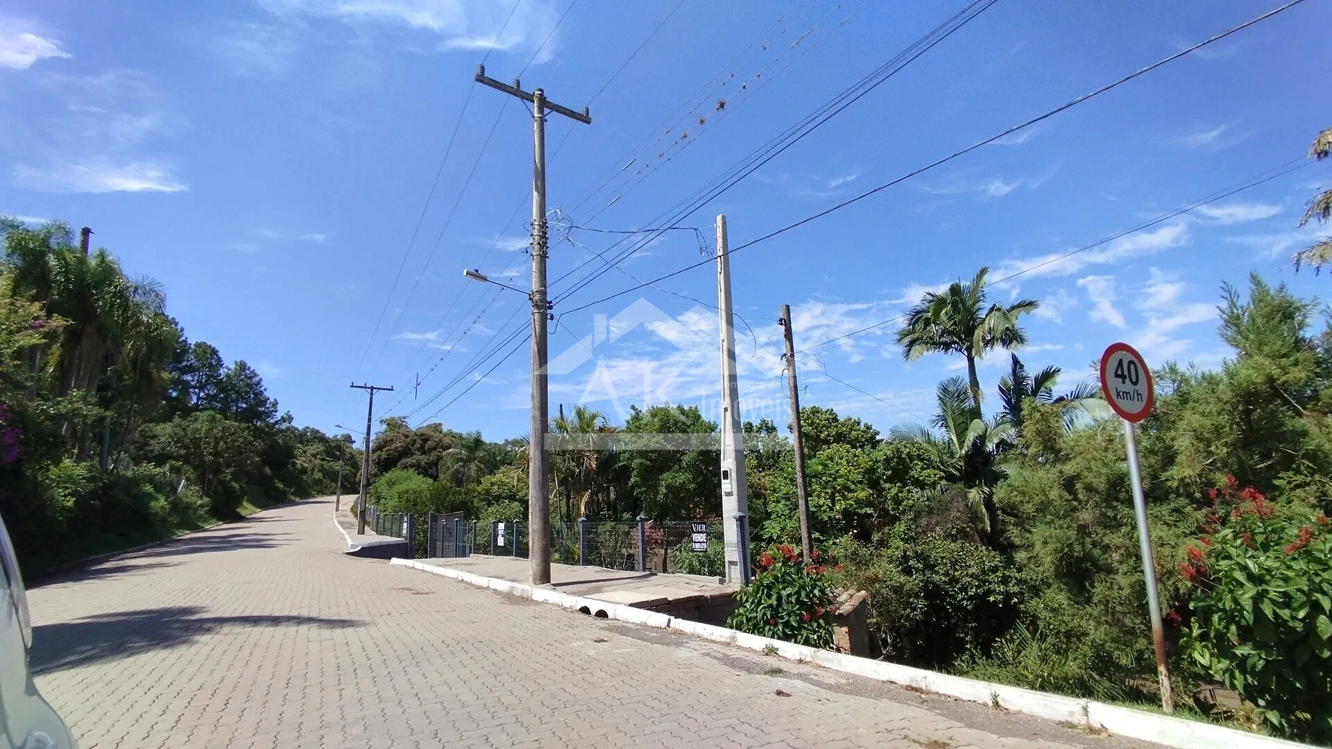 Imagens do imóveis Casa arborizada com vista panorâmica à venda em Dois Irmãos, RS