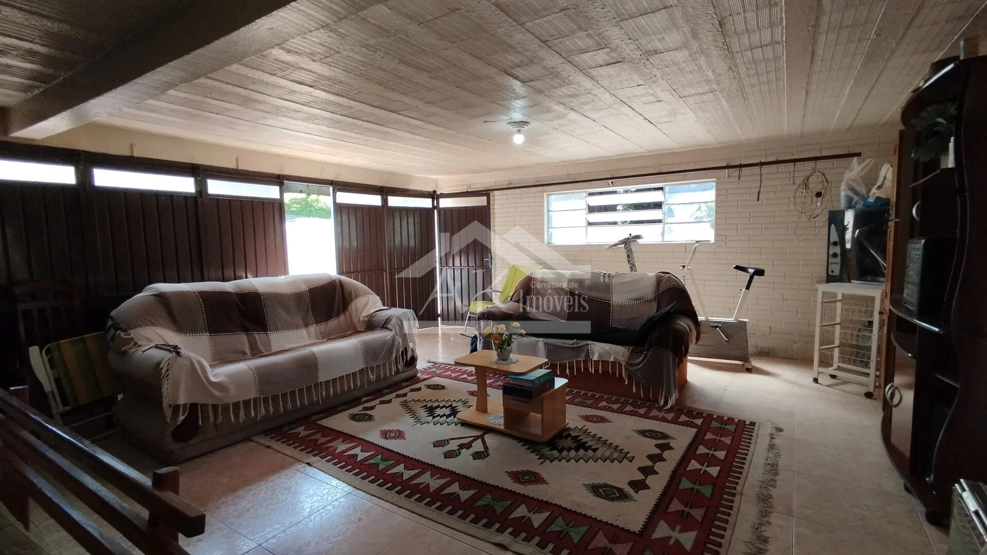 Imagens do imóveis Casa arborizada com vista panorâmica à venda em Dois Irmãos, RS