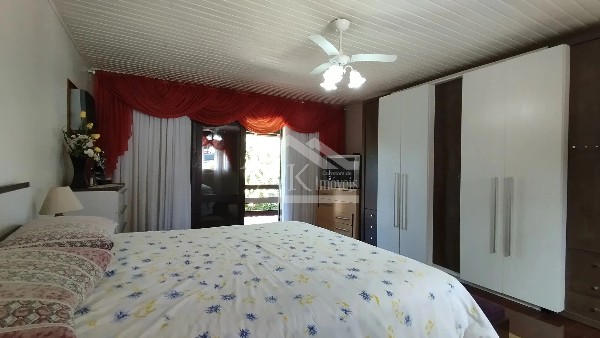 Imagens do imóveis Casa arborizada com vista panorâmica à venda em Dois Irmãos, RS