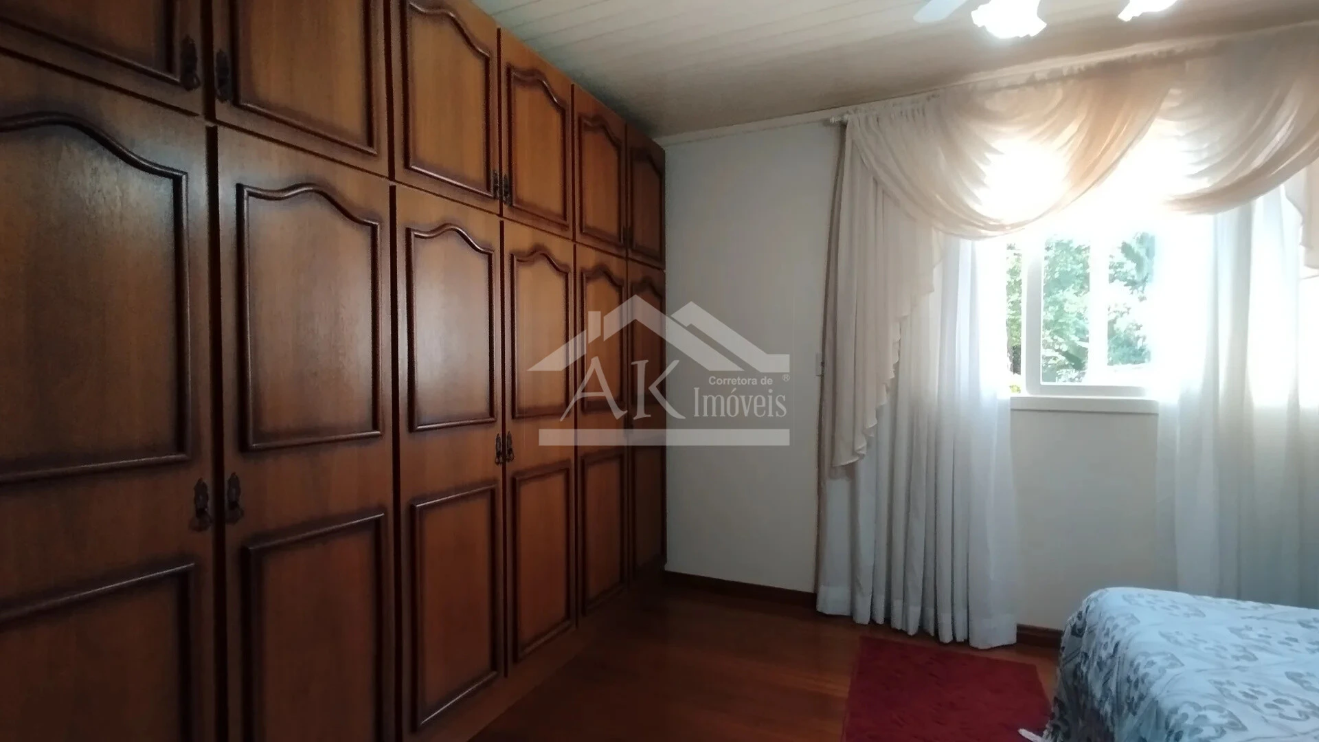 Imagens do imóveis Casa arborizada com vista panorâmica à venda em Dois Irmãos, RS