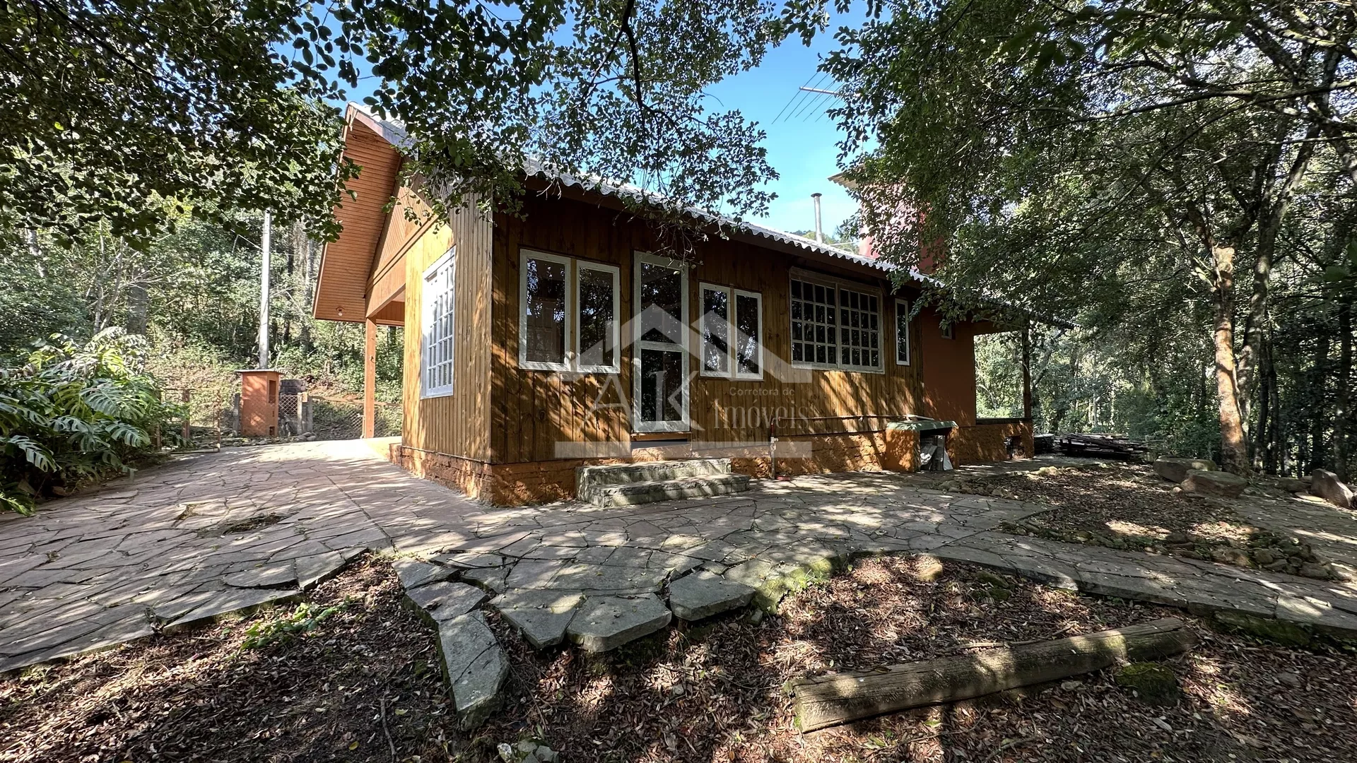 Casa em meio a natureza à venda em Picada Café na Serra Gaúcha