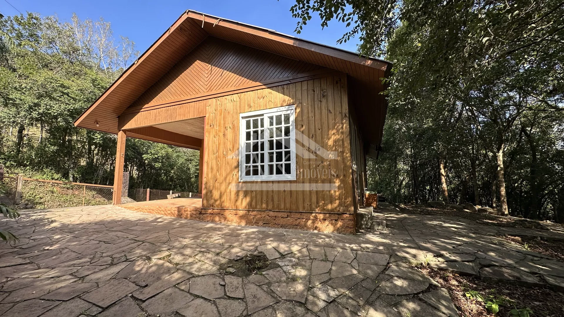Casa em meio a natureza à venda em Picada Café na Serra Gaúcha