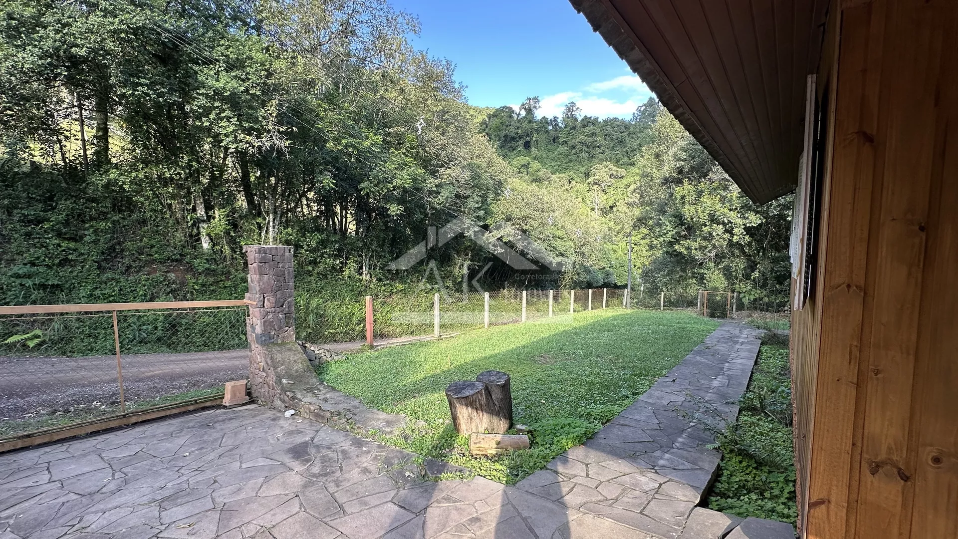 Casa em meio a natureza à venda em Picada Café na Serra Gaúcha