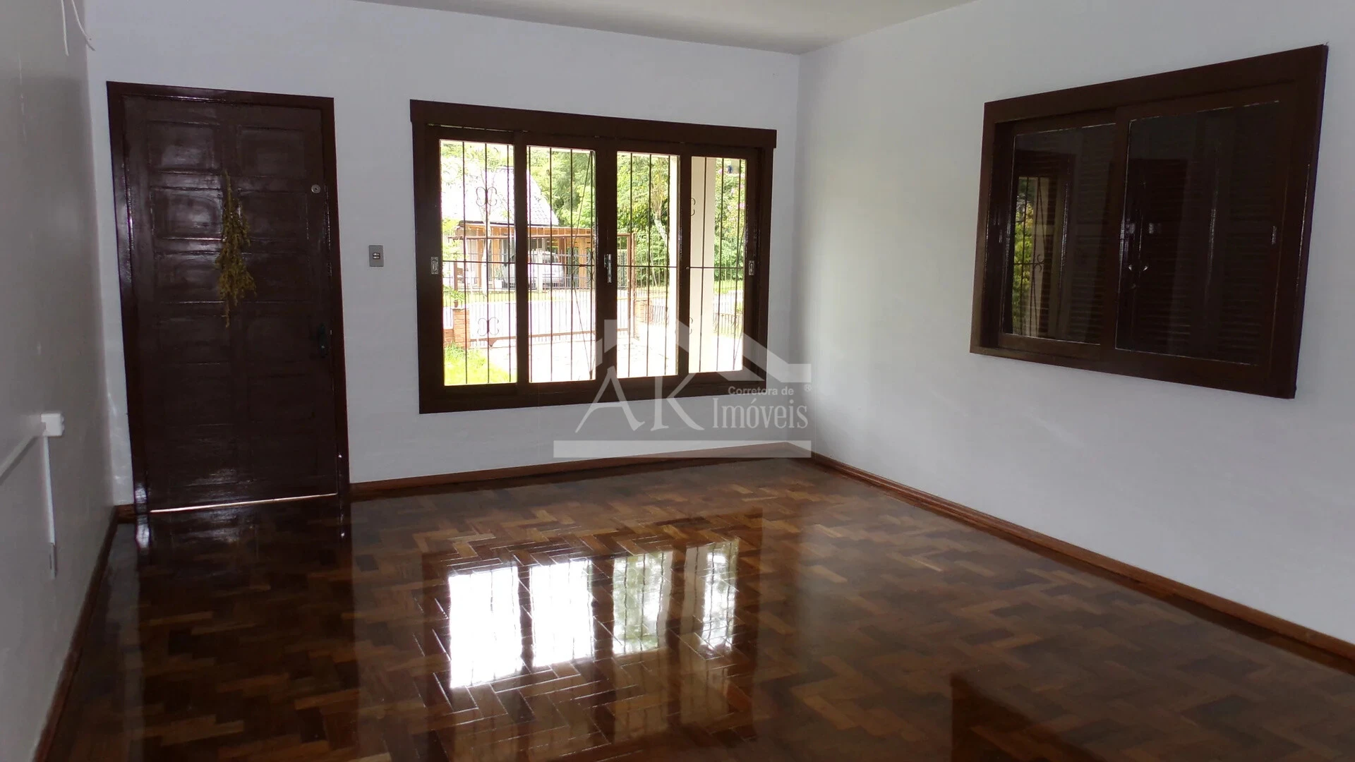 Duas casas à venda no Centro da cidade de Picada Café na Serra Gaúcha