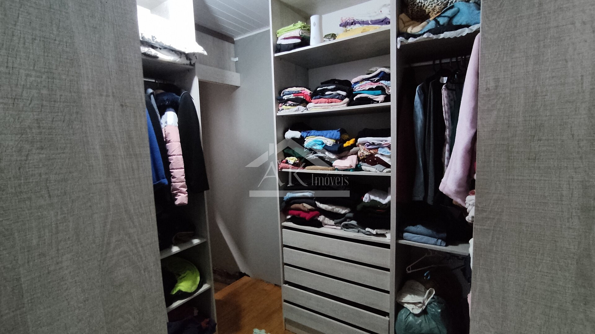 Casa com 2 quartos e closet à venda em Picada Café na Serra Gaúcha