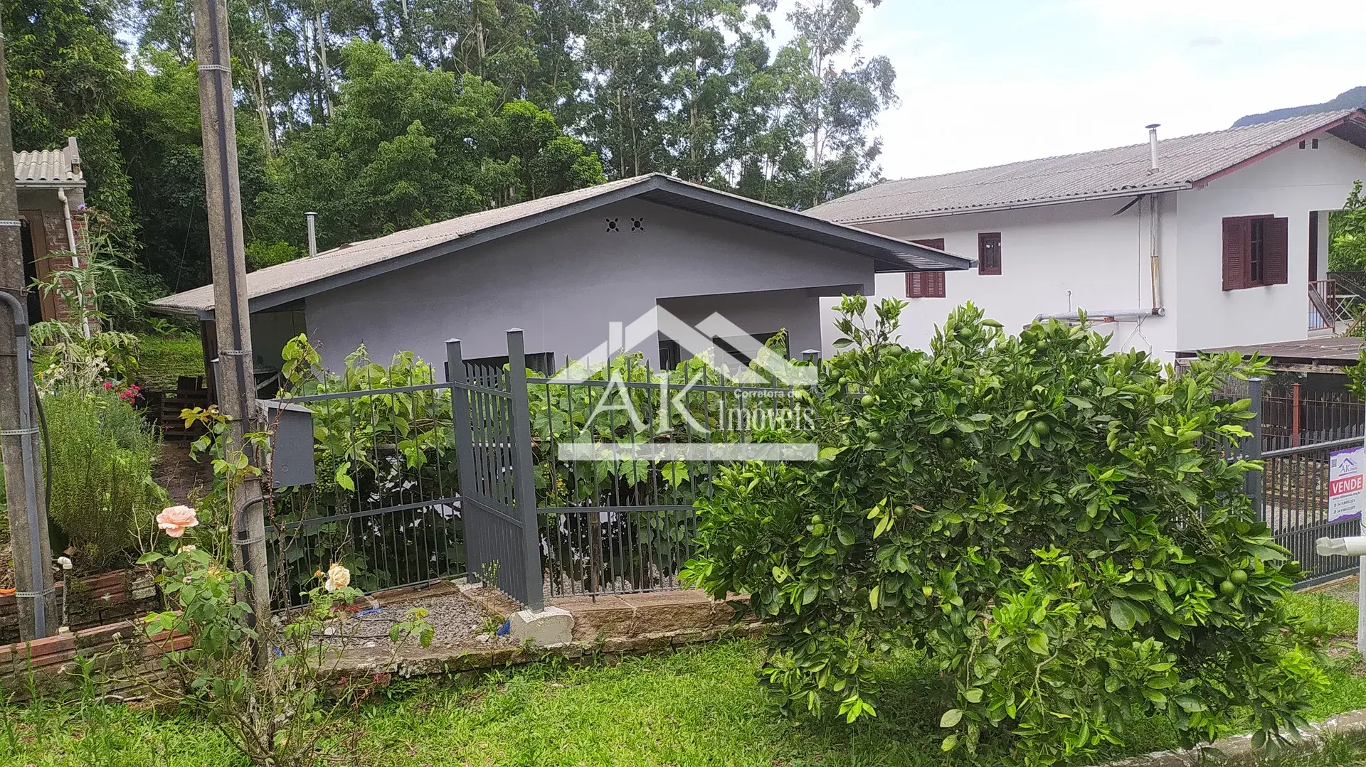Casa térrea com três quartos à venda em Picada Café, na Serra Gaúcha