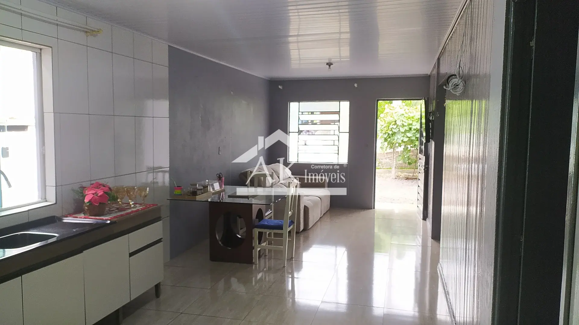 Casa térrea com três quartos à venda em Picada Café, na Serra Gaúcha
