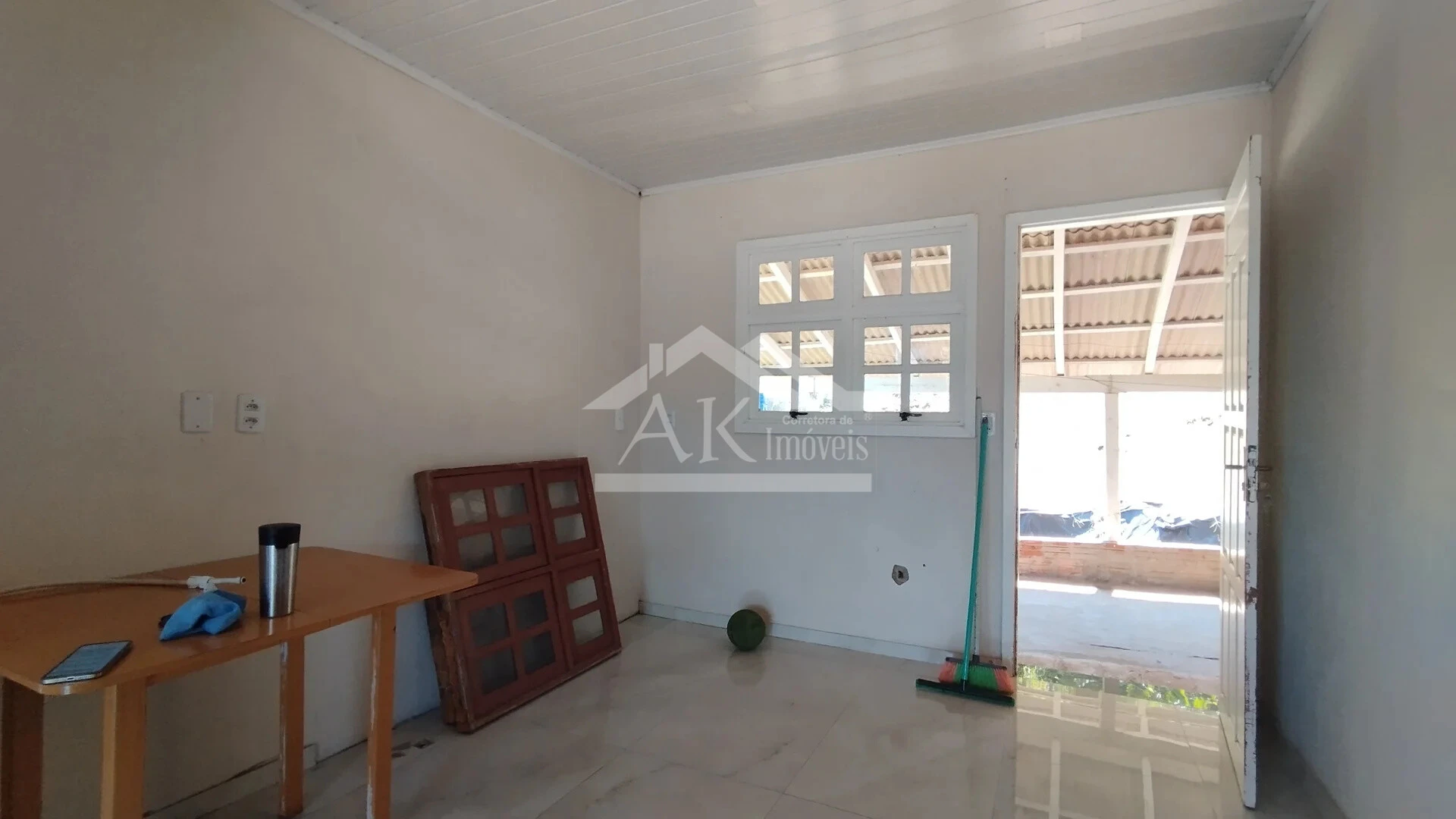 Casa com amplo terreno à venda no bairro Esperança em Picada Café na Serra Gaúcha