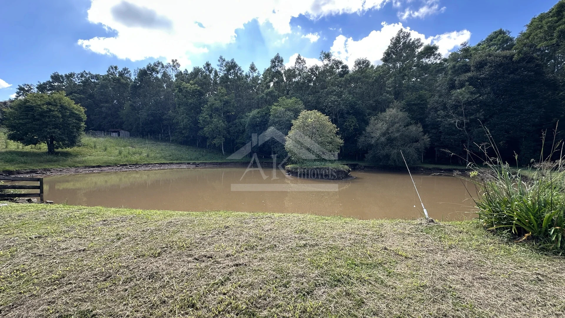 Sítio com estrutura completa à venda em Santa Maria do Herval