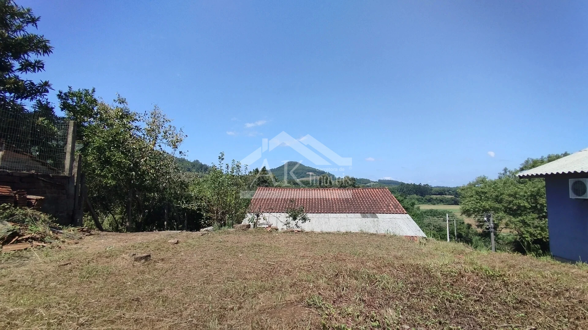 Casa com amplo terreno para locação no bairro Esperança em Picada Café na Serra Gaúcha