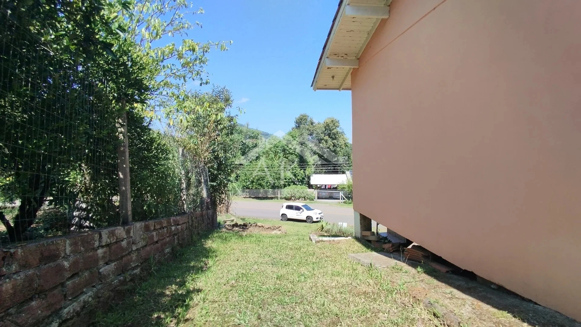Casa com amplo terreno para locação no bairro Esperança em Picada Café na Serra Gaúcha