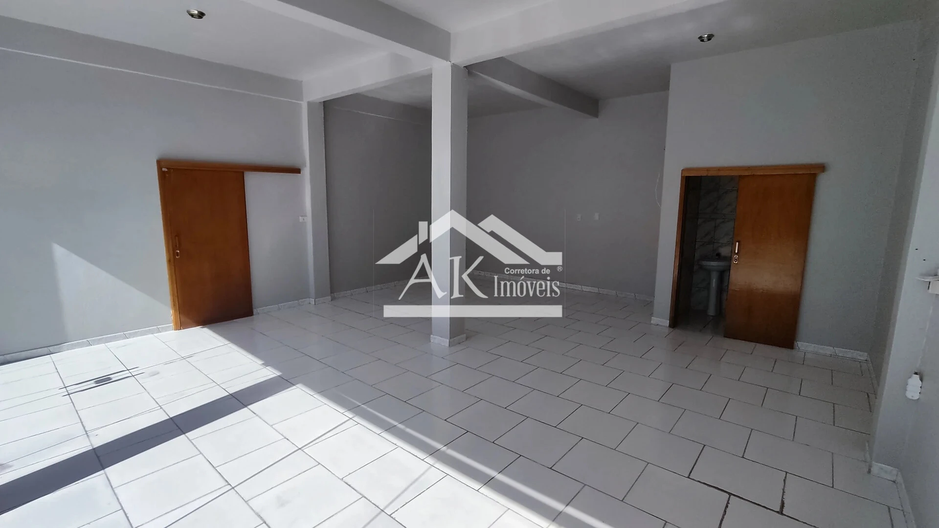 Sala Comercial para Locação no Bairro Joaneta, na cidade de Picada Café - RS