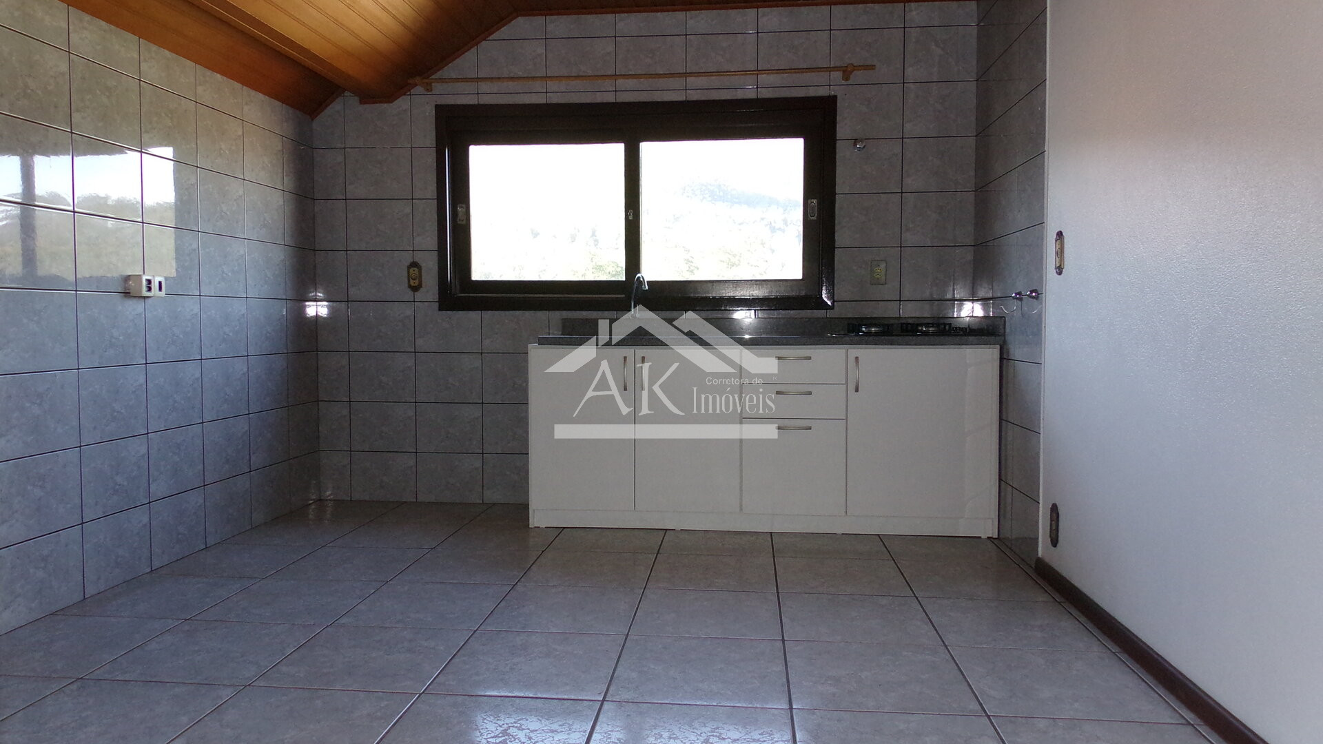 Apartamento com 3 quartos a venda no centro comercial de Picada Café, na Serra Gaúcha