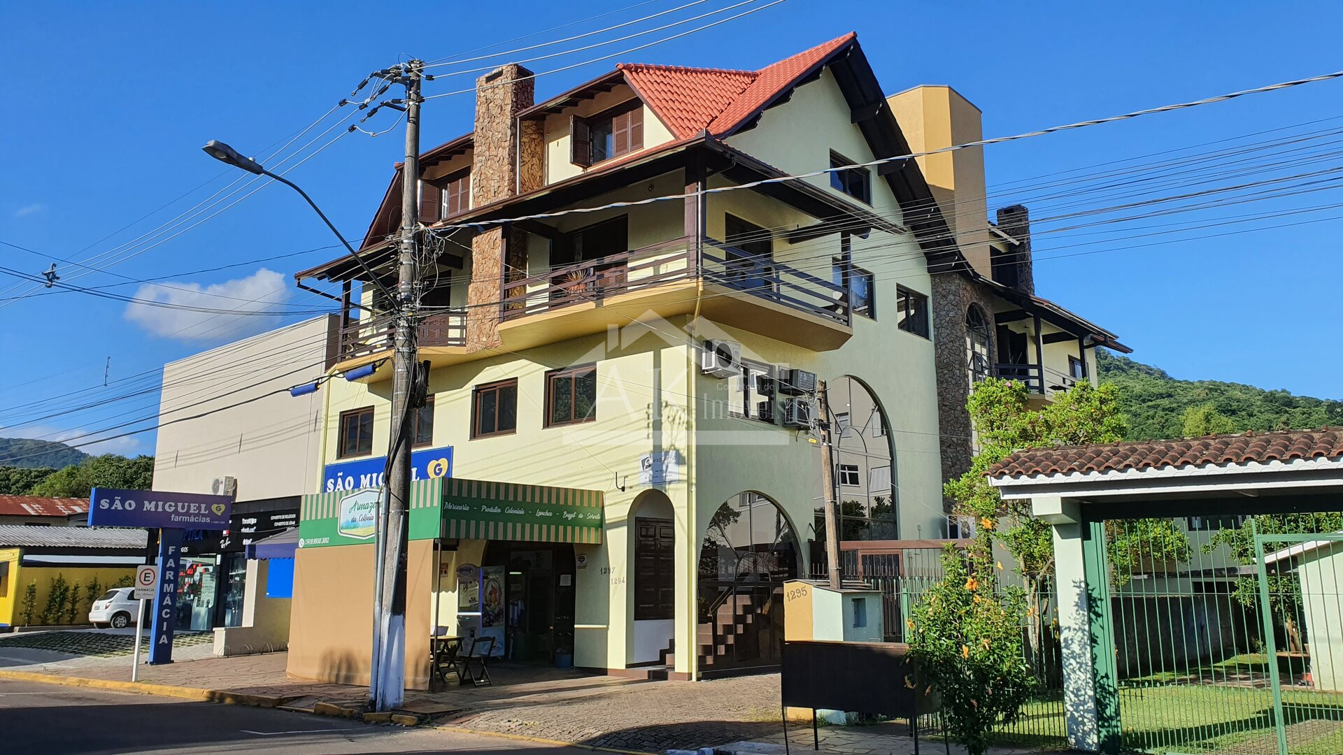 Apartamento com 3 quartos a venda no centro comercial de Picada Café, na Serra Gaúcha