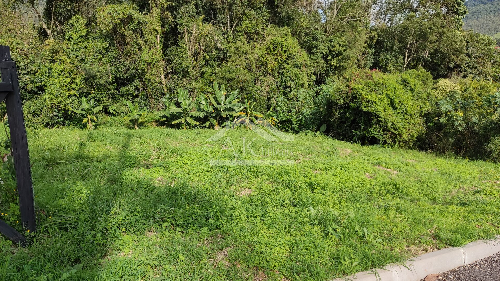 Terreno à venda no Centro de Picada Café na Serra Gaúcha