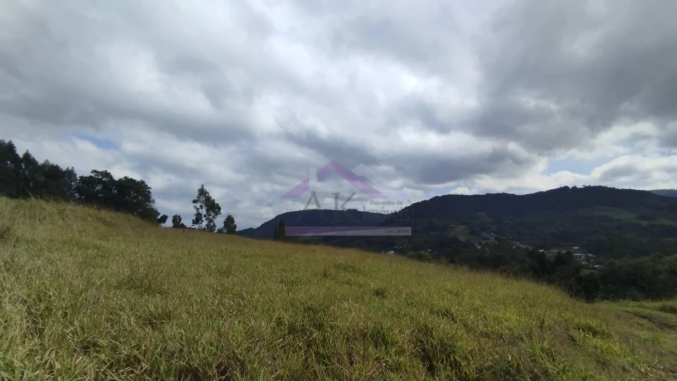 Imagens do imóveis Área de terra com vista panorâmica à venda próxima ao centro de Picada Café na Serra Gaúcha