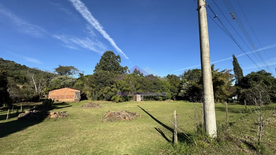 Imagens do imóveis Amplo terreno à venda em Picada Café na Serra Gaúcha