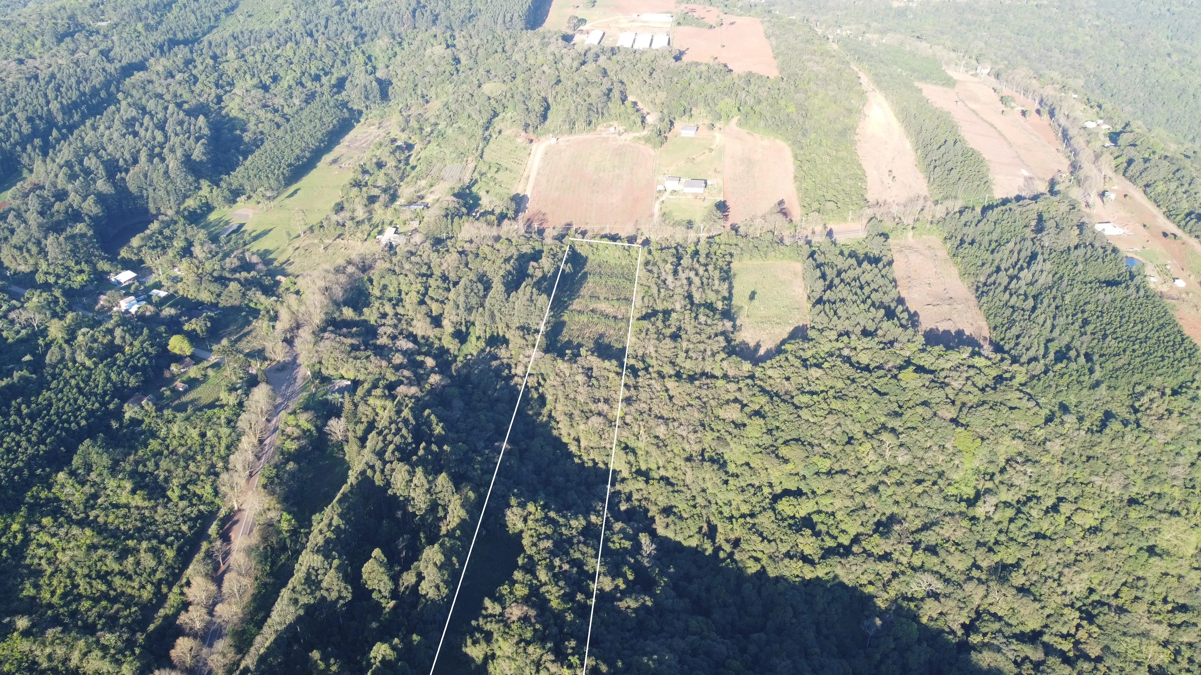 Área de terras com duas frentes para a BR 116 à venda em Picada Café na Serra Gaúcha