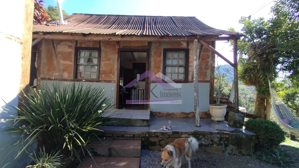 Imagens do imóveis Excelente sítio com casa enxaimel e açude à venda em Picada Café na Serra Gaúcha