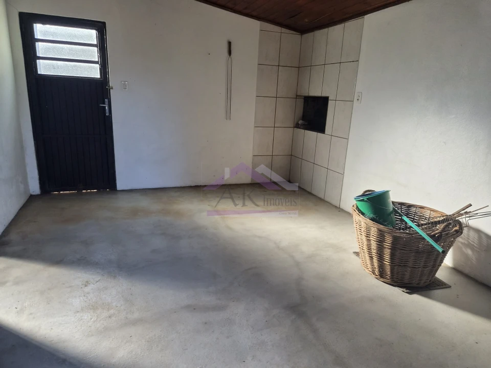Imagens do imóveis Sítio com casa centenária e riacho a venda em Linha Nova na Serra Gaúcha