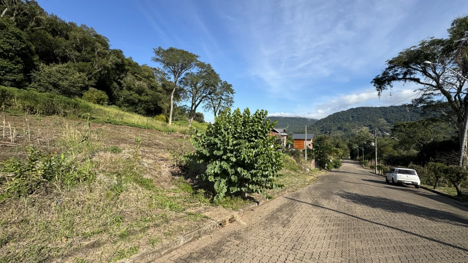 Terreno urbano à venda em Picada Café na Serra Gaúcha
