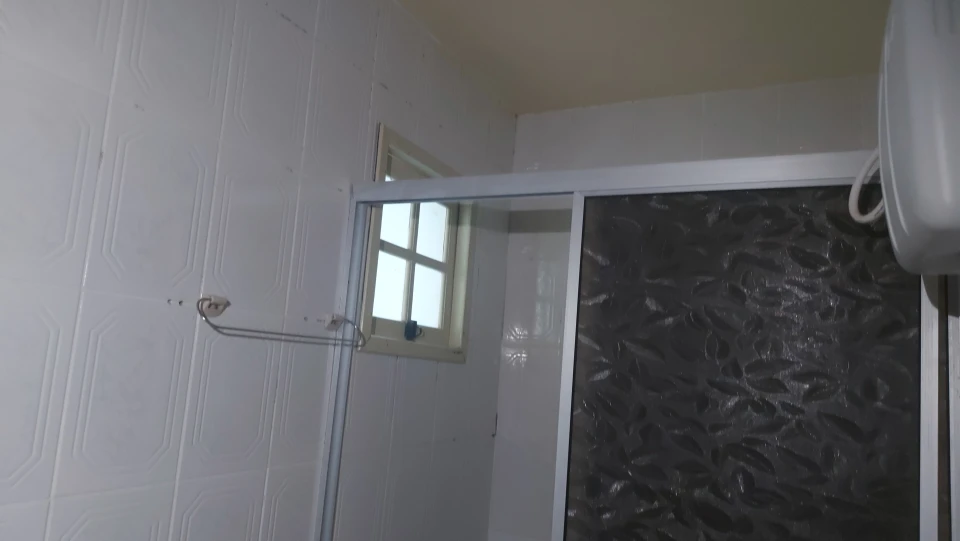 Sobrado com dois quartos localizado no Bairro Joaneta