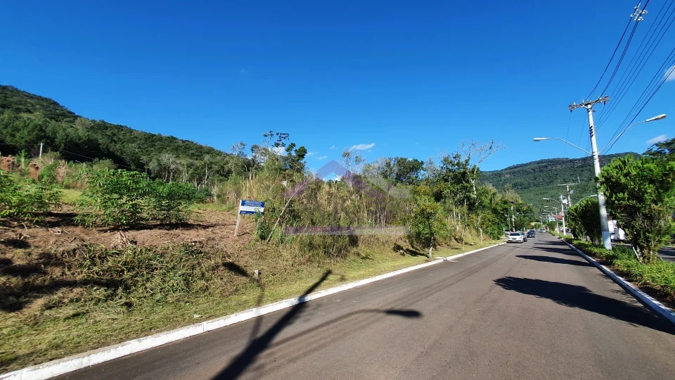 Imagens do imóveis Terreno à venda no Centro de Picada Café, na Serra Gaúcha
