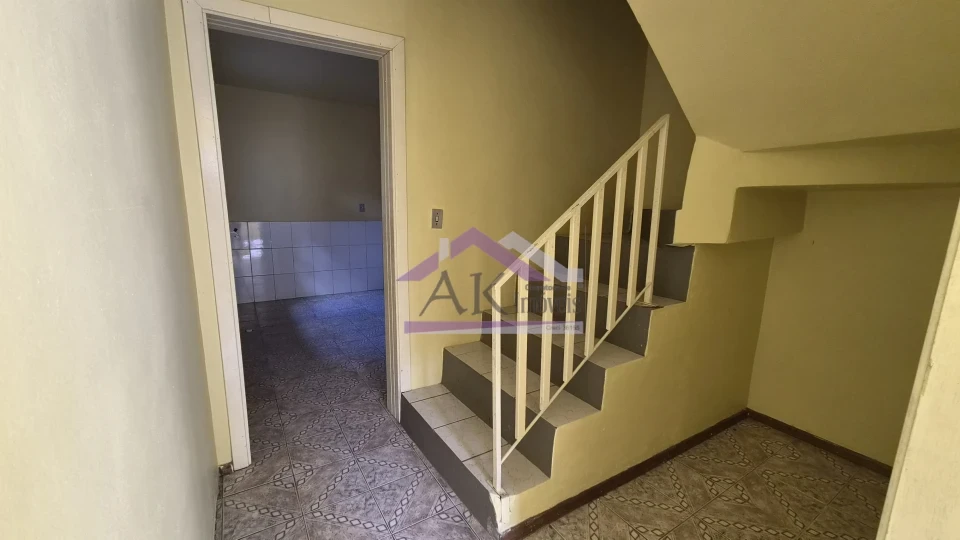 Sobrado com dois quartos para locação, localizado no Bairro Joaneta, na cidade de Picada Café