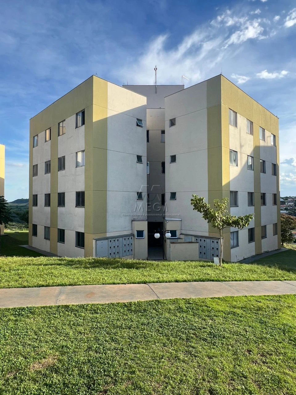 Apartamento À Venda no Res. Vista Bela  em Ibiporã