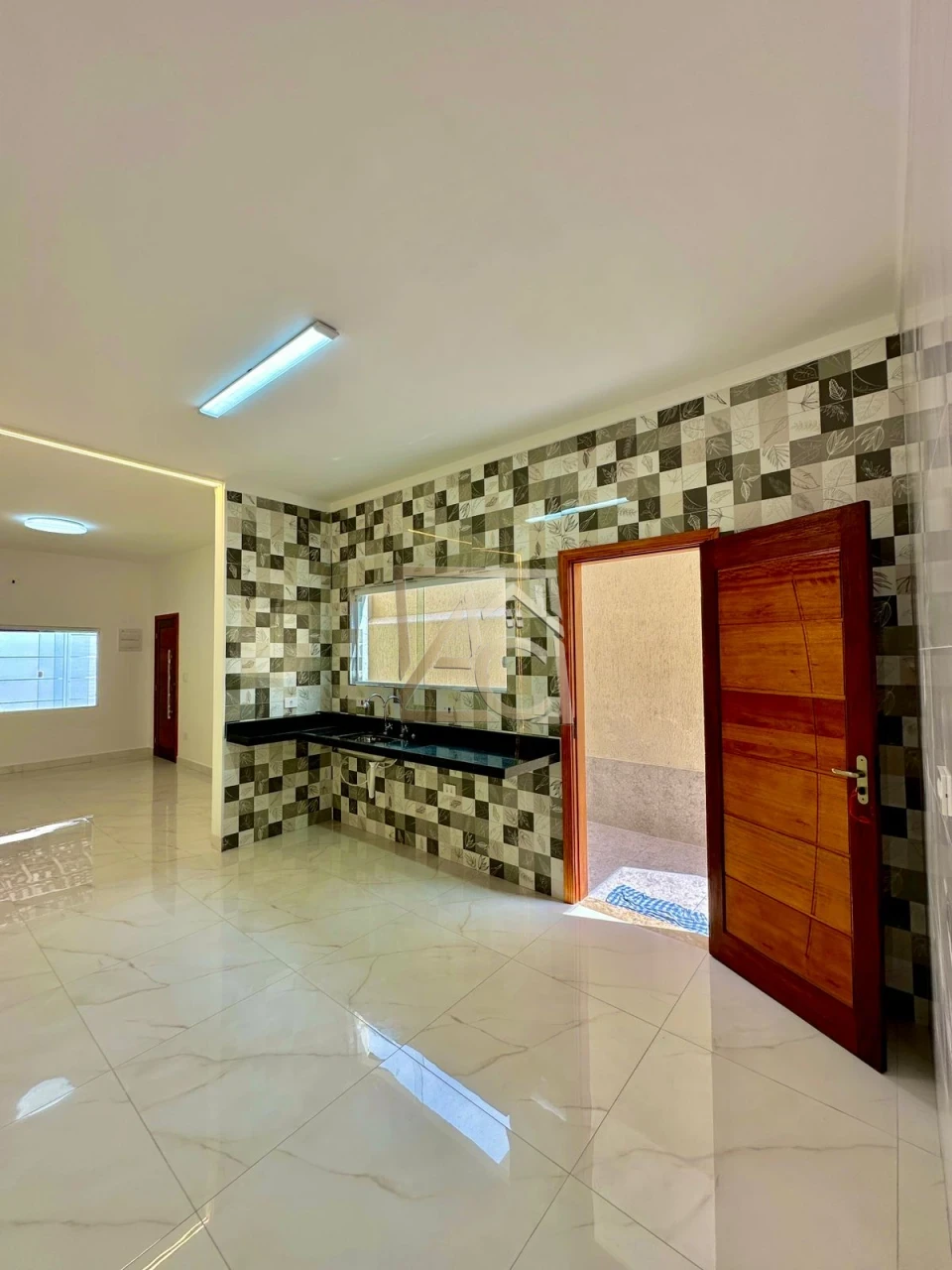 Imagens do imóveis Casa à Venda no Caiçara – Praia Grande/SP | 2 Dormitórios | Piscina | 2 Vagas
