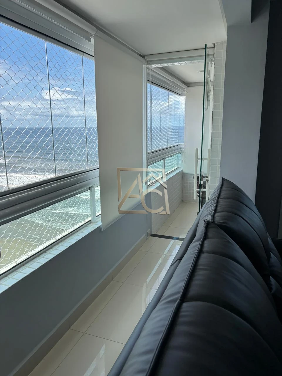 Imagens do imóveis 3 dorms suíte – frente mar – lazer completo