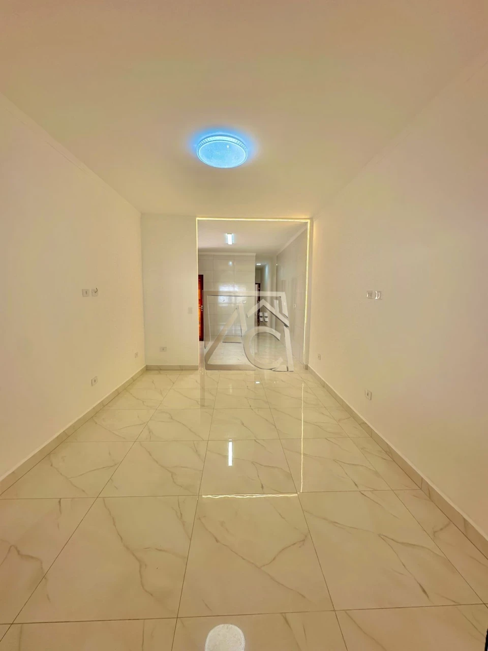 Imagens do imóveis Casa à Venda no Caiçara – Praia Grande/SP | 2 Dormitórios | Piscina | 2 Vagas