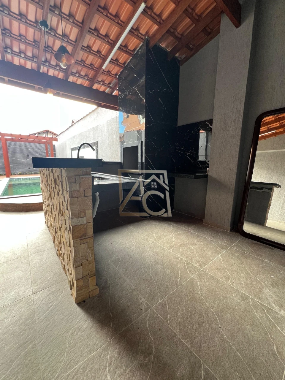 Imagens do imóveis casa com piscina – lado praia – 5 vagas