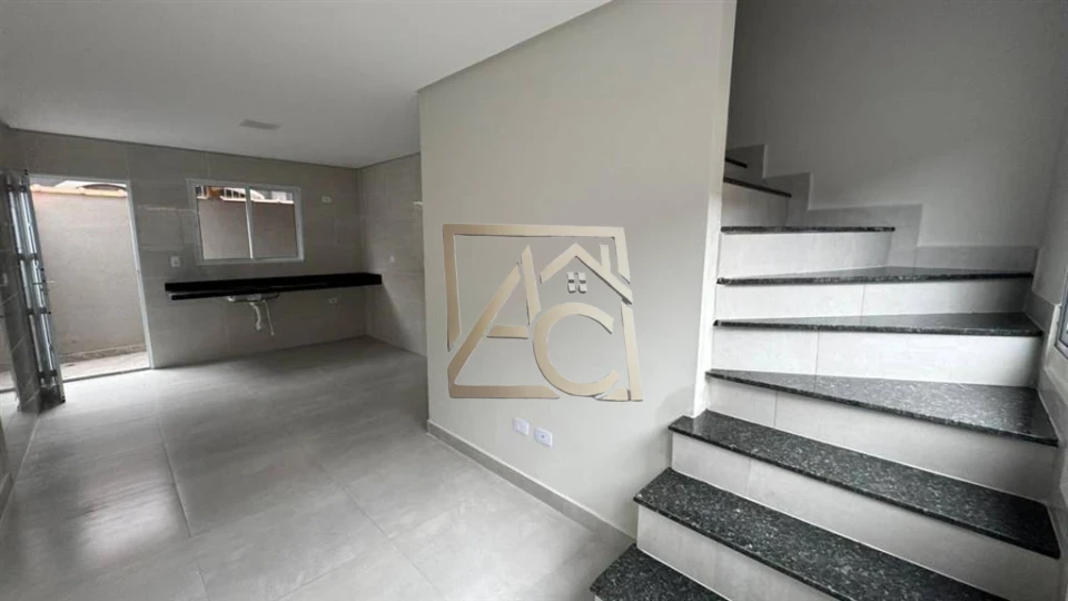 Imagens do imóveis sobrado novo – 2 dorms – perto da praia