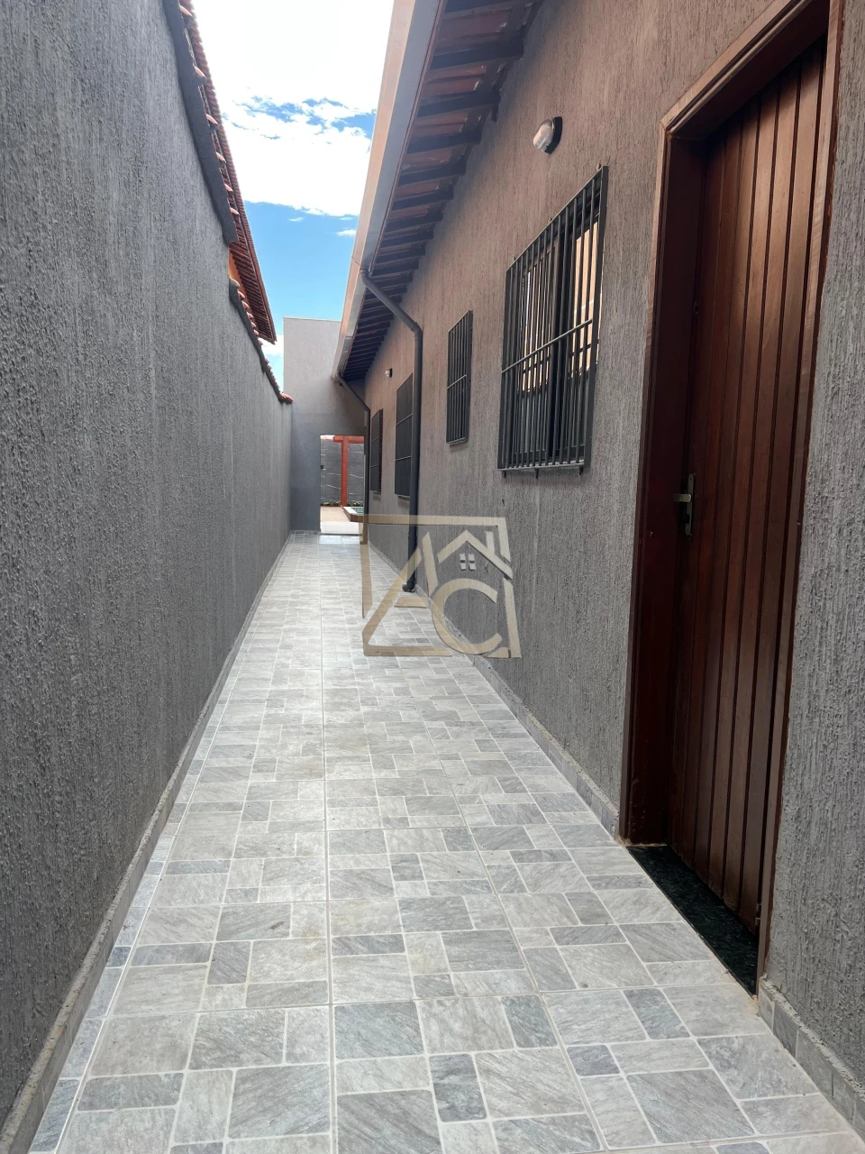 Imagens do imóveis casa com piscina – lado praia – 5 vagas