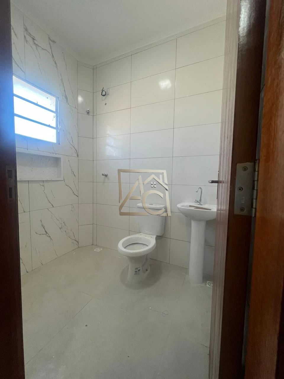 Imagens do imóveis sobrado com piscina – lado praia – itanhaém