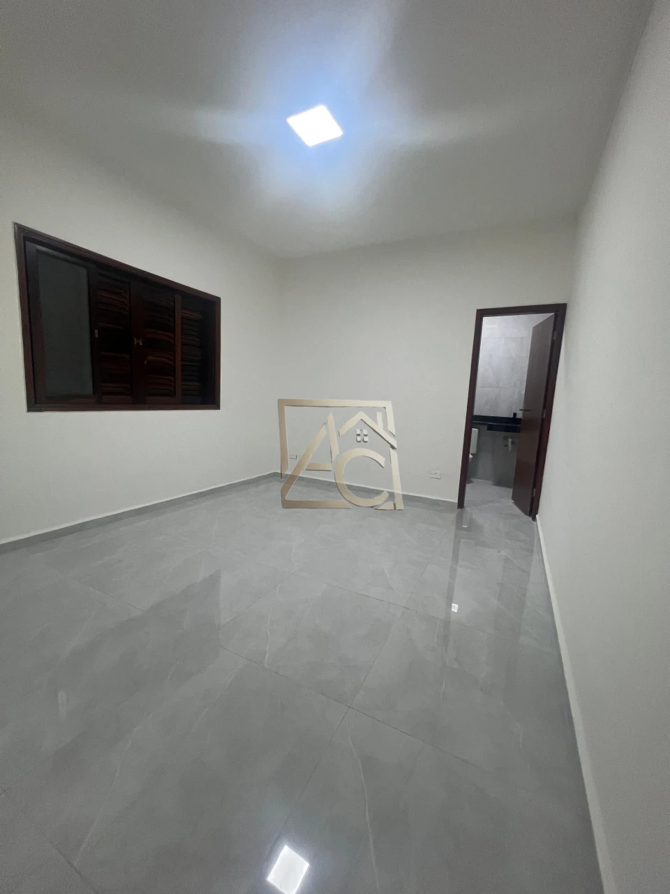 Imagens do imóveis casa com piscina – lado praia – 5 vagas